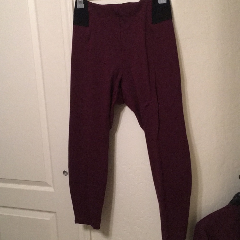 Ponte knit pull-on skinny pants.